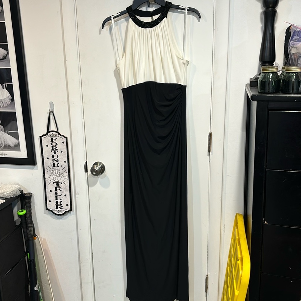 Beautiful Ralph Lauren elegant dress